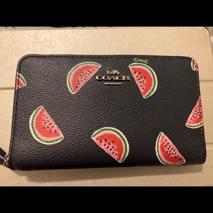 Coach medium wallet EUC